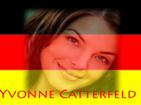 Lebensbeschreibung Yvonne Catterfeld ist am zweiten September 1979 in Erfurt geboren. Sie ist eine Deutsche Sängerin, Schauspielerin, Musikerin und Moderatorin.