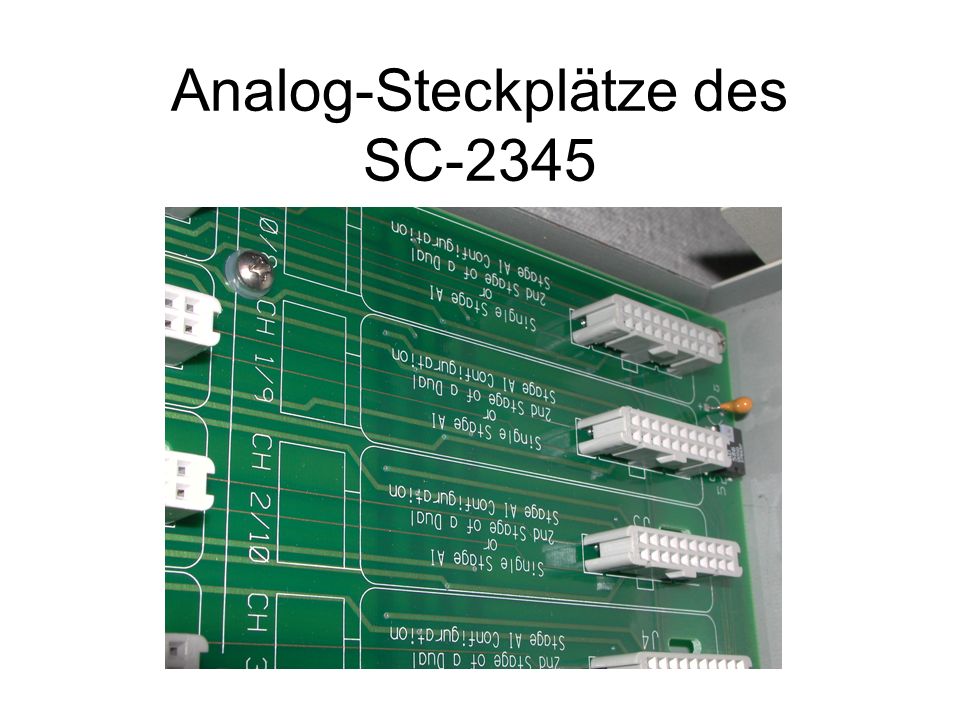 Analog-Steckplätze des SC-2345