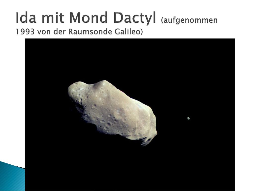 Ida mit Mond Dactyl (aufgenommen 1993 von der Raumsonde Galileo)