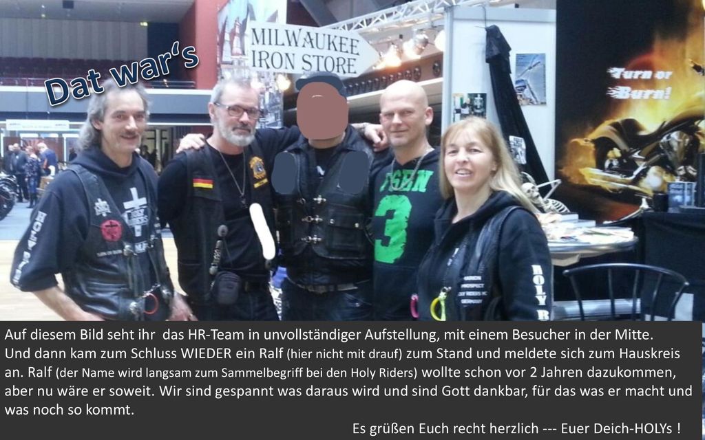 Dat war‘s Auf diesem Bild seht ihr das HR-Team in unvollständiger Aufstellung, mit einem Besucher in der Mitte.
