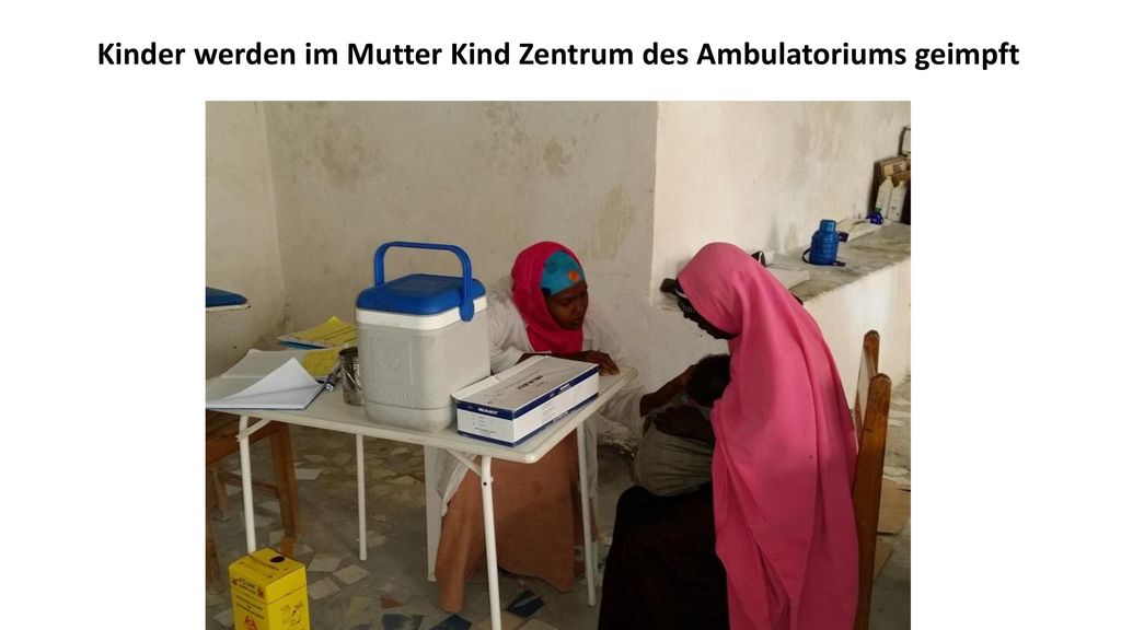 Kinder werden im Mutter Kind Zentrum des Ambulatoriums geimpft