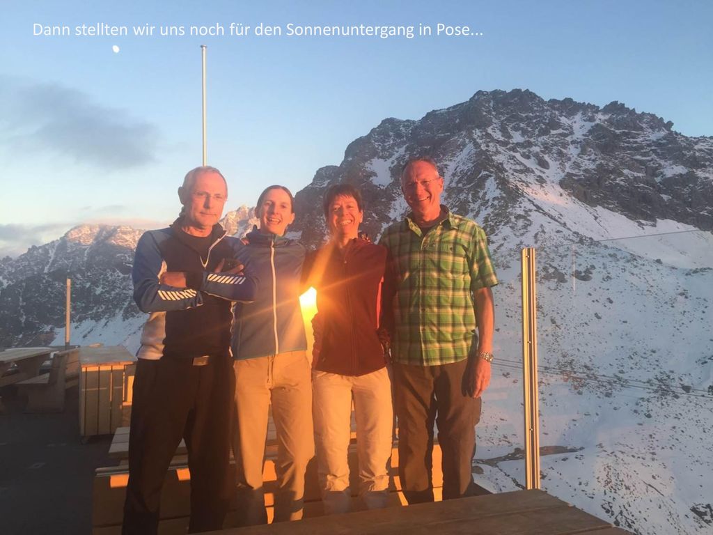 Dann stellten wir uns noch für den Sonnenuntergang in Pose...
