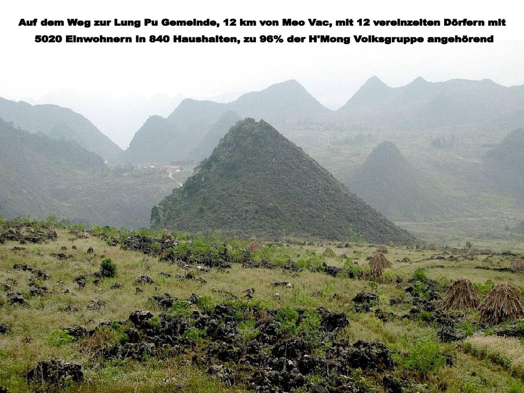 Auf dem Weg zur Lung Pu Gemeinde, 12 km von Meo Vac, mit 12 vereinzelten Dörfern mit