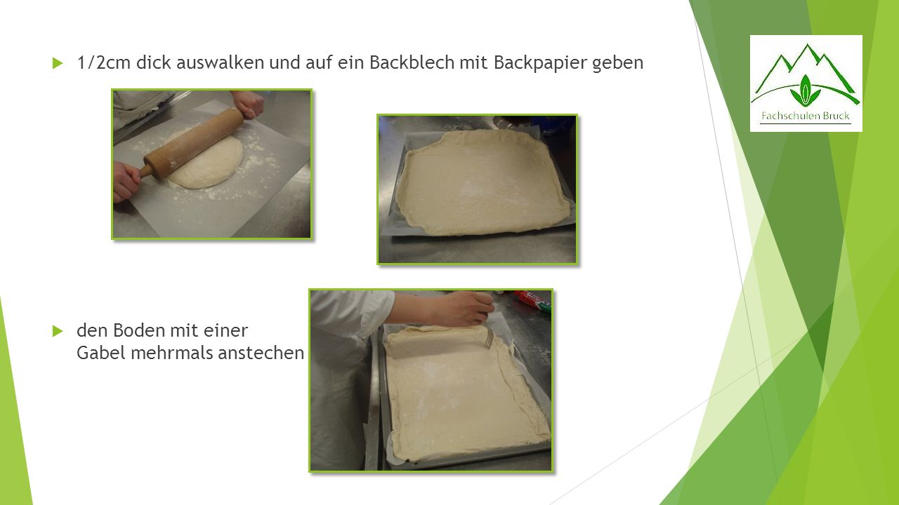 1/2cm dick auswalken und auf ein Backblech mit Backpapier geben