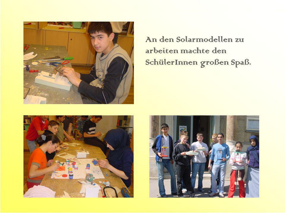An den Solarmodellen zu arbeiten machte den SchülerInnen großen Spaß.
