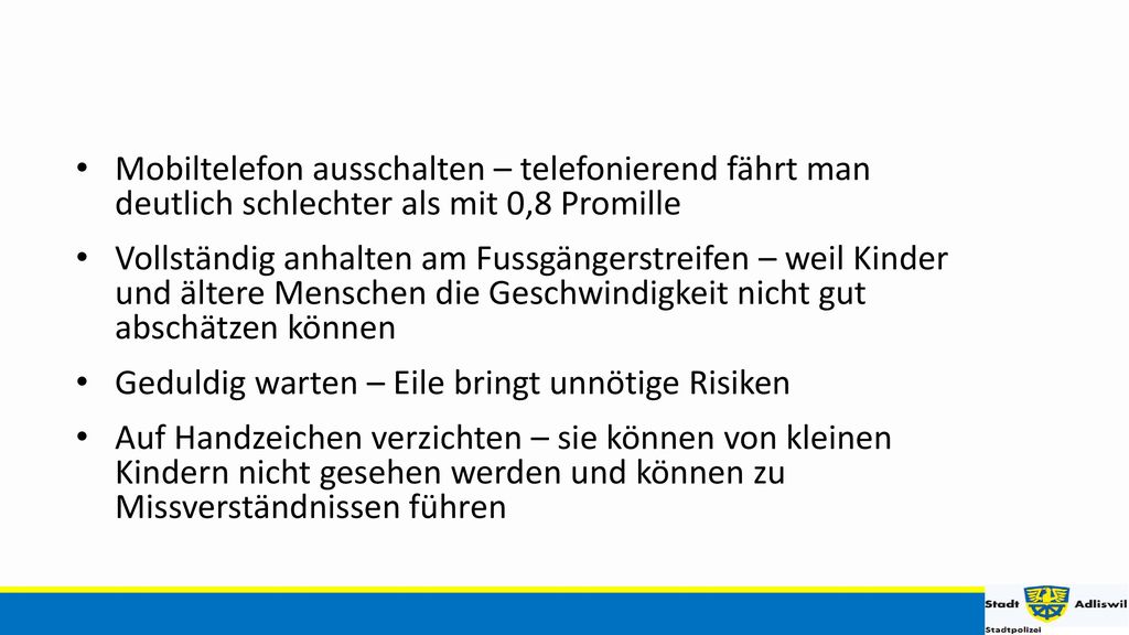 Mobiltelefon ausschalten – telefonierend fährt man deutlich schlechter als mit 0,8 Promille