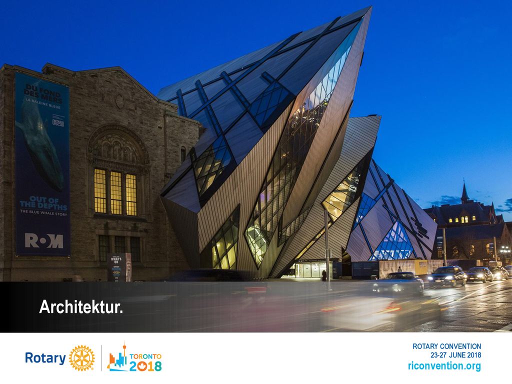 Downtown Toronto bietet viele Attraktionen, vom CN Tower, dem Royal Ontario Museum bis zu Ripley’s Aquarium und der Hockey Hall of Fame — ebenso Galerien, Restaurants, wunderbar renovierte Brauereien und Brennereien und ein hervorragendes Unterhaltungsangebot.