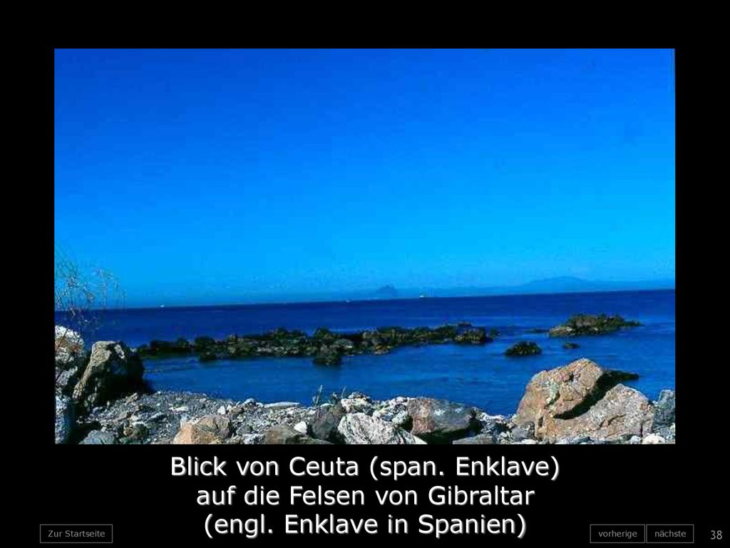 Blick von Ceuta (span. Enklave) auf die Felsen von Gibraltar