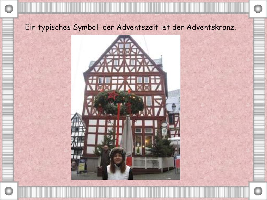Ein typisches Symbol der Adventszeit ist der Adventskranz.
