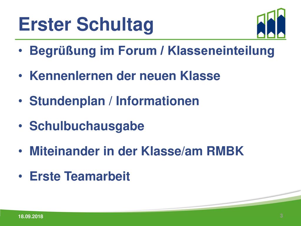 Erster Schultag Begrüßung im Forum / Klasseneinteilung