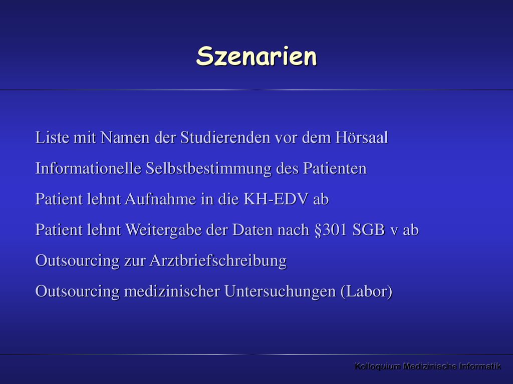 Szenarien Liste mit Namen der Studierenden vor dem Hörsaal