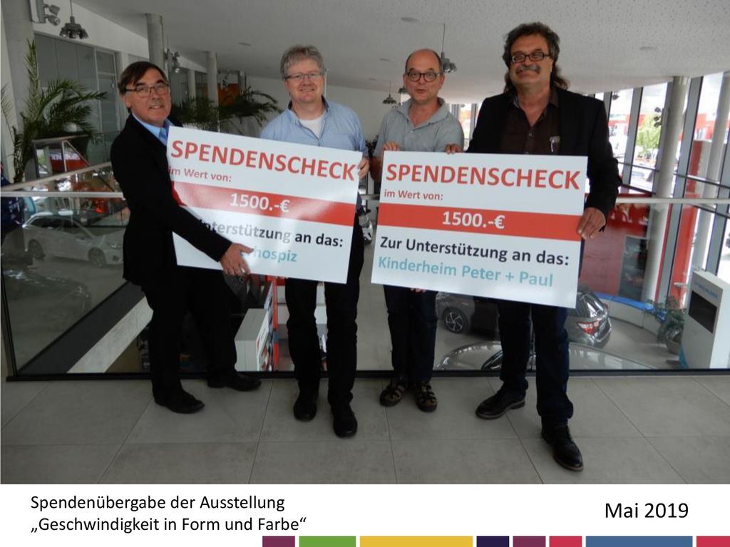 Spendenübergabe der Ausstellung „Geschwindigkeit in Form und Farbe