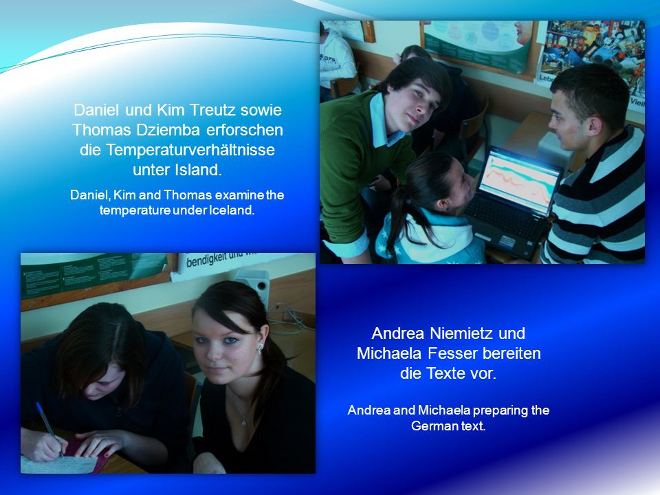 Andrea Niemietz und Michaela Fesser bereiten die Texte vor.