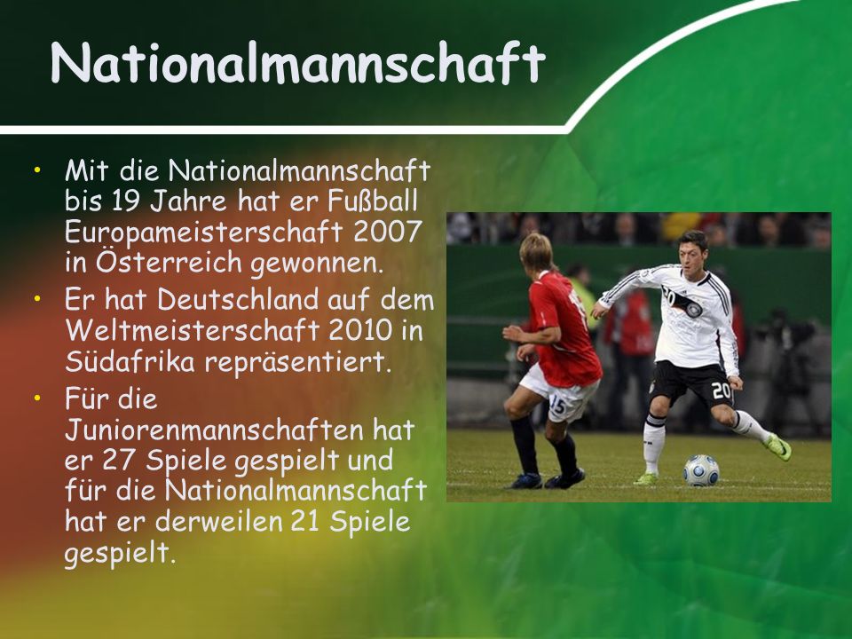 Nationalmannschaft Mit die Nationalmannschaft bis 19 Jahre hat er Fußball Europameisterschaft 2007 in Österreich gewonnen.